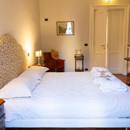 トリノ ラ ルナ エ イ ファロ Bed & Breakfast エクステリア 写真