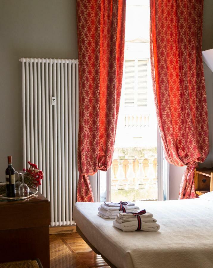 トリノ ラ ルナ エ イ ファロ Bed & Breakfast エクステリア 写真